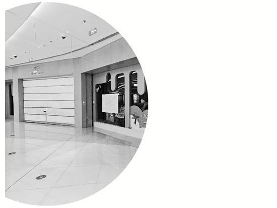 有水, 告诉记者